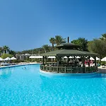 Θέρετρο Bay & 5*