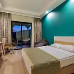 Resort Bay &