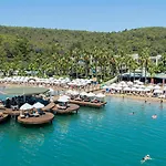 Resort Bay & 5*