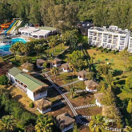 Bay & Üdülőközpont 5*