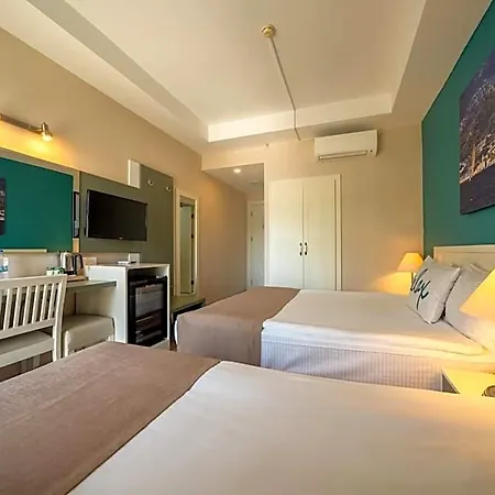 度假村 Bay & 5*