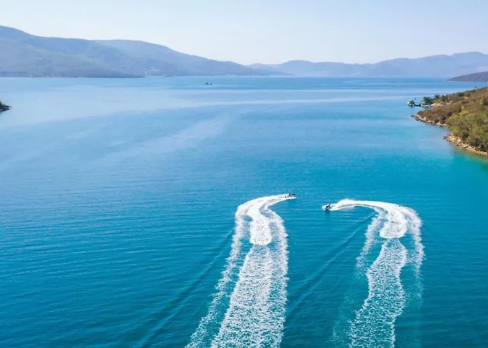 Bay & Guvercinlik (Bodrum)