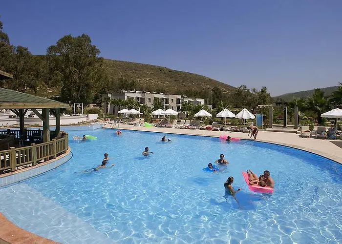 Bay & Guvercinlik (Bodrum)