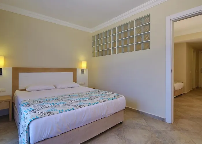 Bay & 5* Guvercinlik (Bodrum)